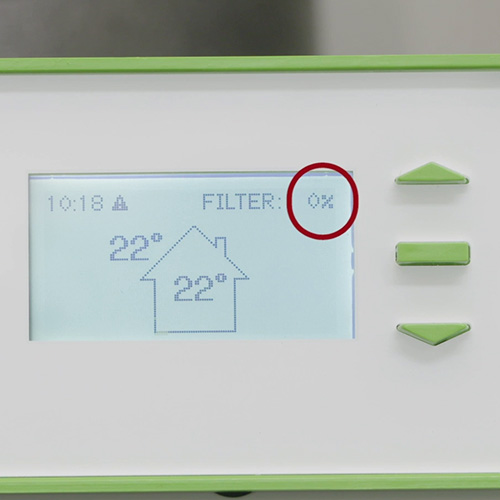 Display van een DucoBox Energy Comfort ventilatietoestel met de filterindicatie