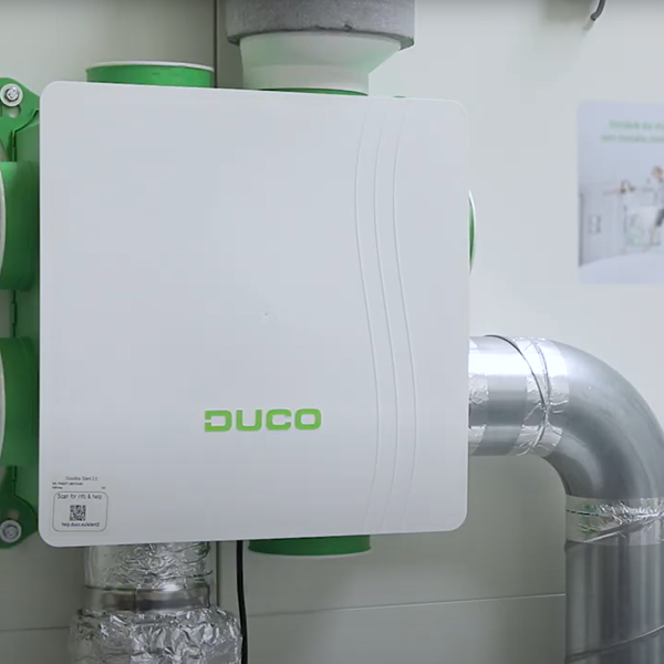 How to install the DucoBox Silent 2.0?